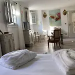Jean Xxii Elegant Apartment Suite Spa Et Fitness With Balcony