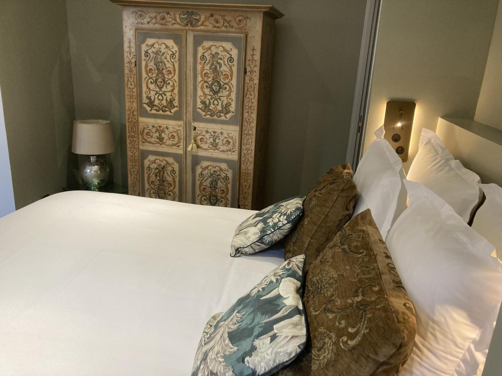 Apartment Jean Xxii Elegant Et Fitness With Balcony Avignon