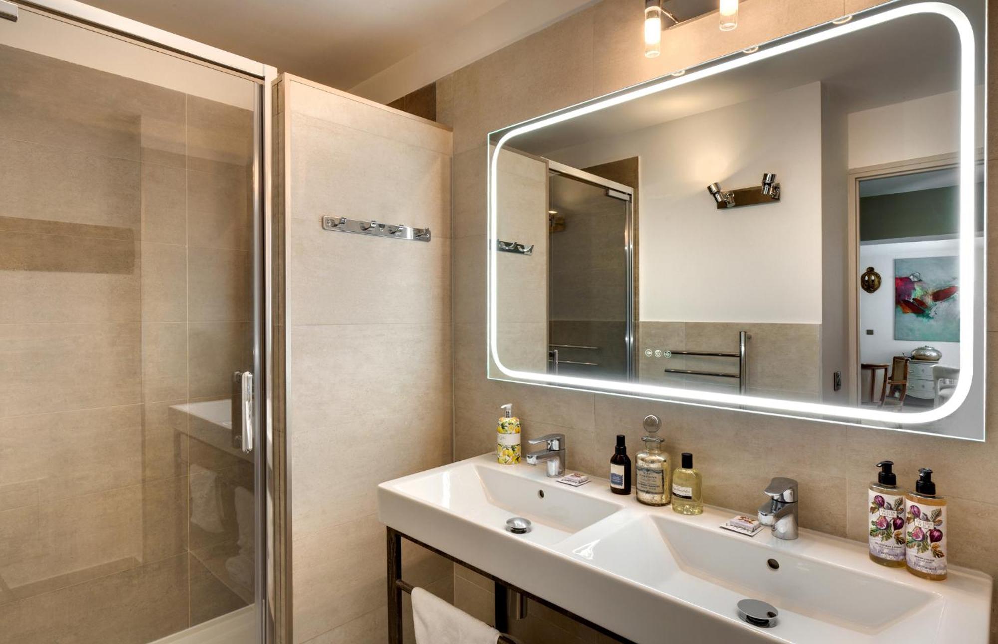 Appartement Jean Xxii Elegant Et Fitness With Balcony Avignon